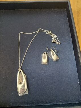 Avon Silver Teardrop Necklace and Earrings Set